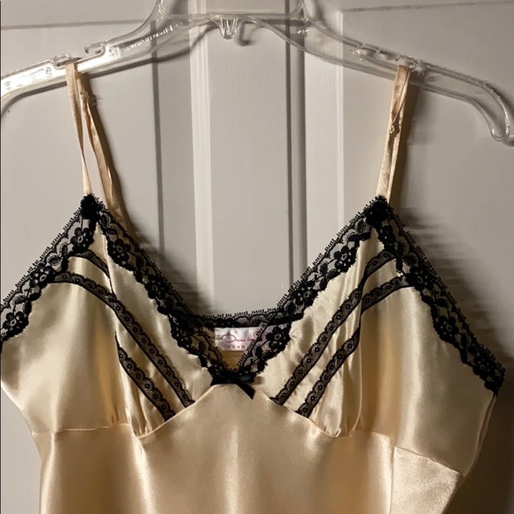 Oscar de la Renta Other - Oscar de la Renta from Saks Fifth Ave.  nightgown